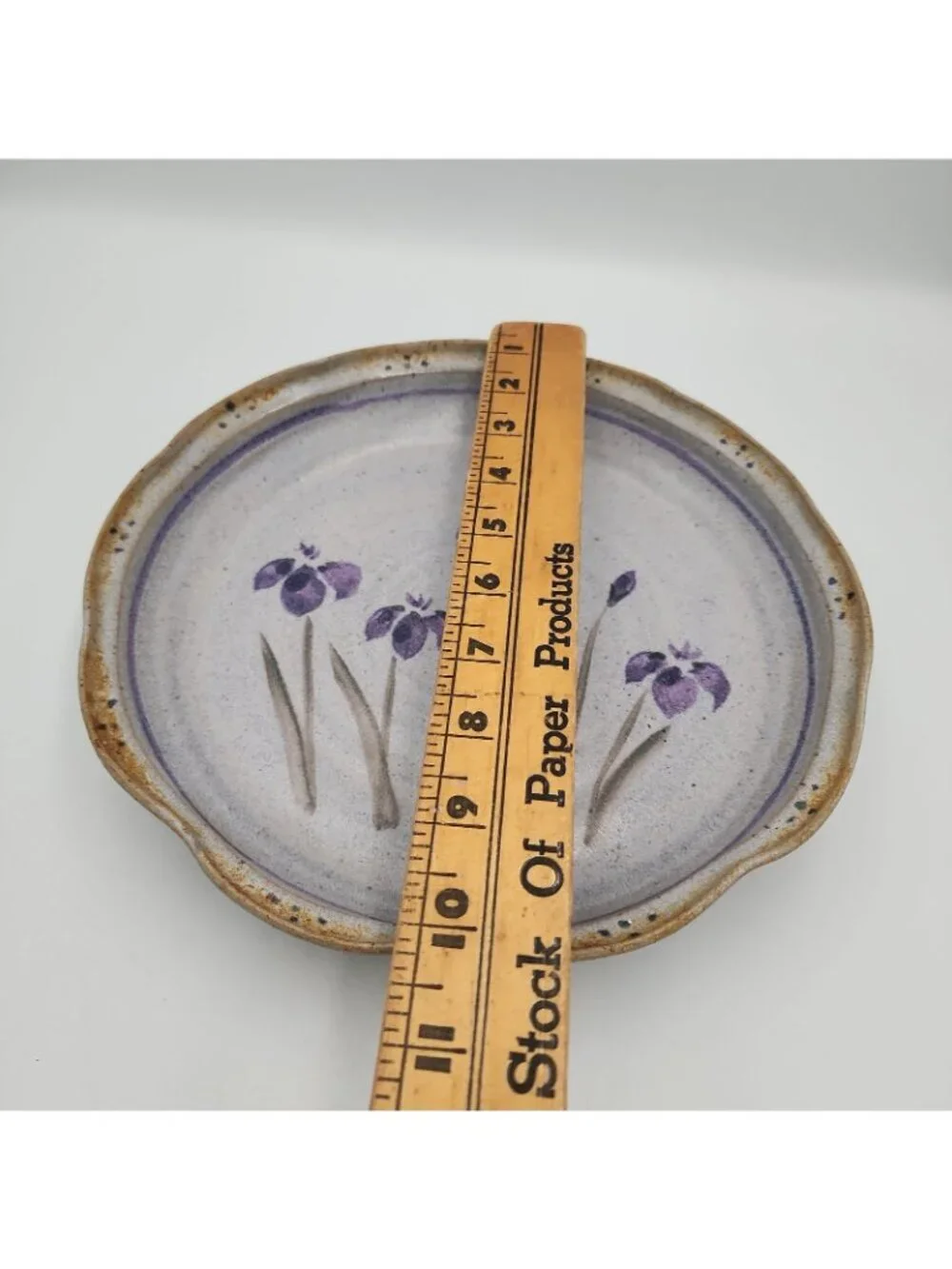BOHO Vintage Floral Stoneware Art Studio Pottery pie Plate Baking Signed Lilac